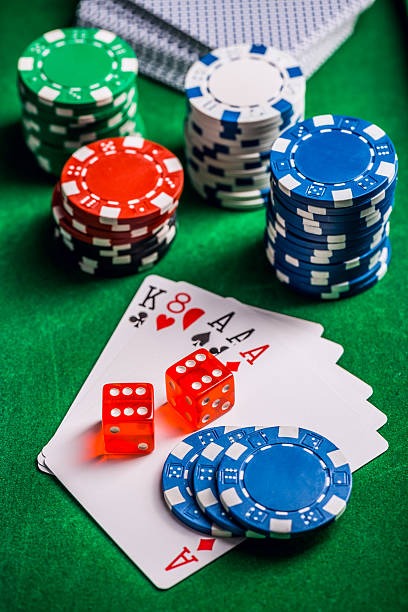 presidenttoto wap mobile app interface showing football betting and live casino options